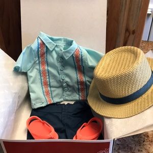 The Sun and Fun Outfit is a Truly Me outfit released in 2018 and retired 2020